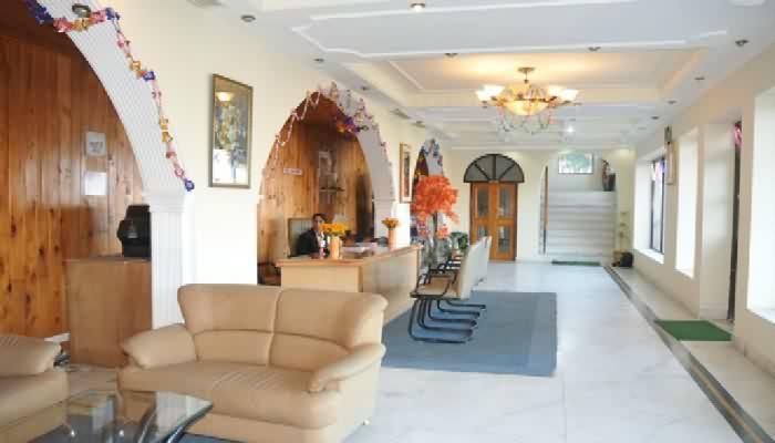 Hotel Royal Residency Khajjiar Esterno foto